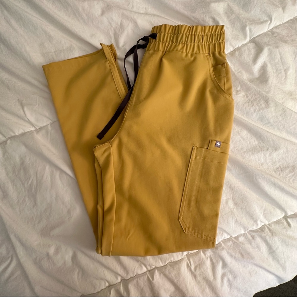 Figs Scrub yola skinny pants 
medium/tall